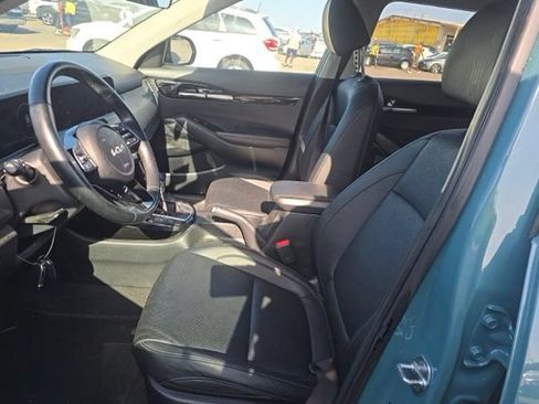 Certified 2026 Kia Seltos EX FWD image 6