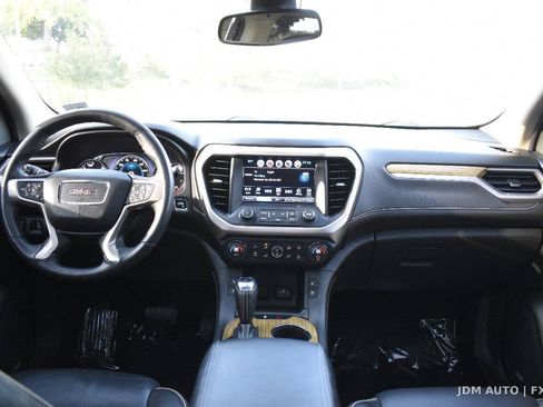 Used 2017 GMC Acadia Denali w/ Technology Package AWD/4WD image 19
