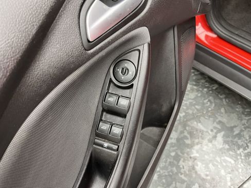 Used 2014 Ford Focus SE image 7