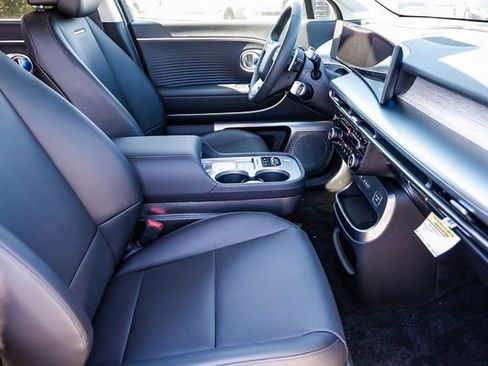 New 2026 Hyundai Ioniq 9 Limited image 20