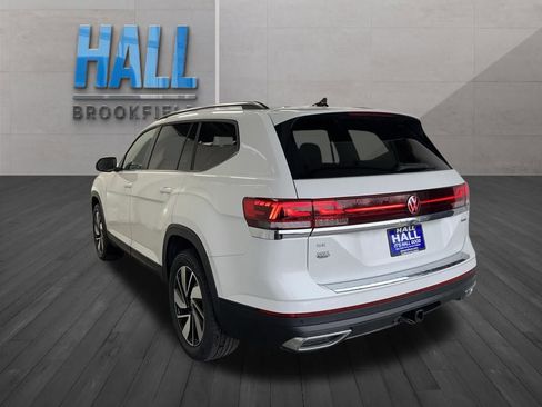 New 2026 Volkswagen Atlas SE image 3
