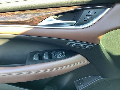 Used 2018 Buick LaCrosse Avenir w/ Driver Confidence Package #2 image 10