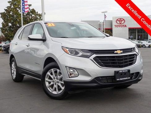 Used 2021 Chevrolet Equinox LT image 2