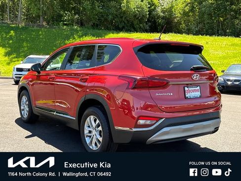 Used 2019 Hyundai Santa Fe SE AWD/4WD image 2