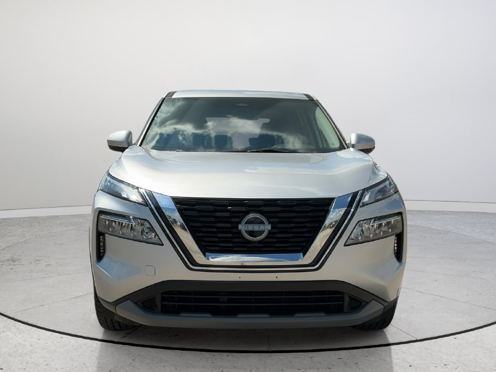 Used 2023 Nissan Rogue SV AWD/4WD image 2