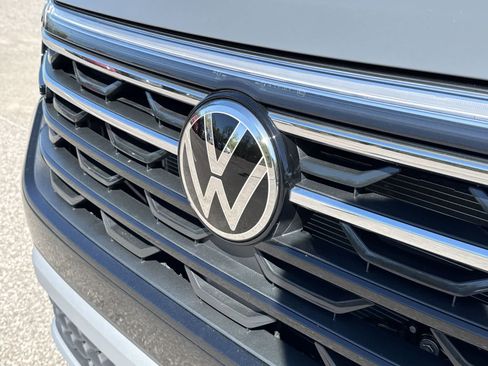 New 2026 Volkswagen Atlas Peak Edition AWD/4WD image 10