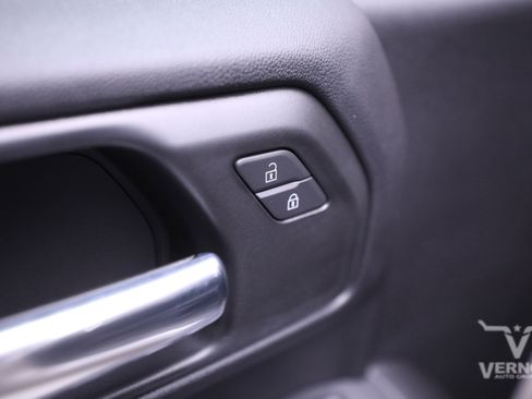 New 2026 GMC Sierra 1500 Pro w/ Graphite Edition image 18