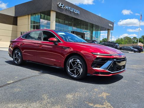 New 2025 Hyundai Sonata SEL FWD image 1