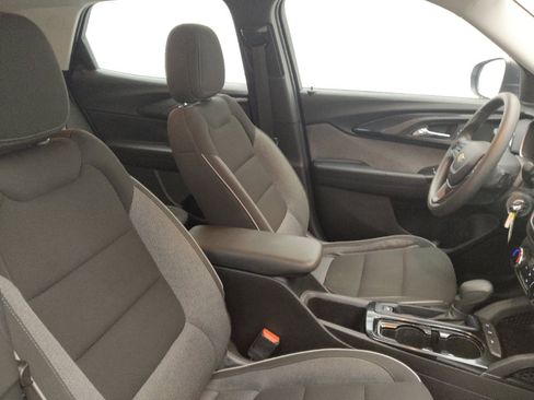 Used 2023 Chevrolet TrailBlazer LS FWD image 21