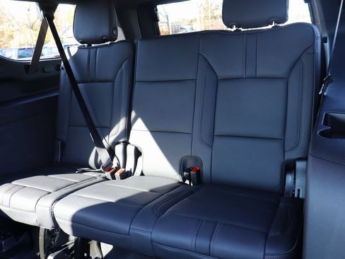 New 2026 Chevrolet Suburban RST image 25