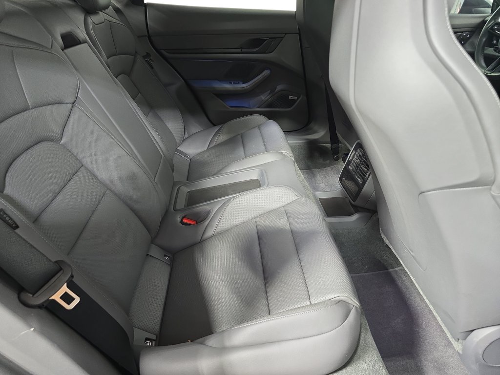 Certified 2024 Porsche Taycan RWD image 26