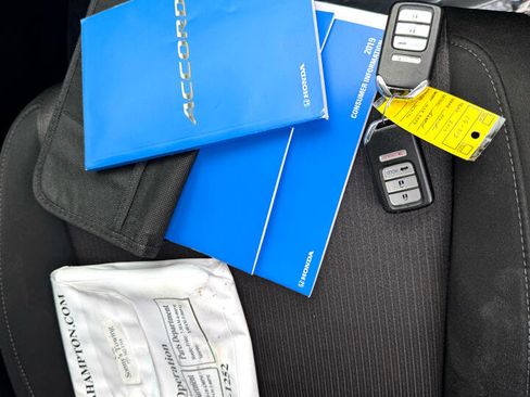 Used 2019 Honda Accord LX image 23