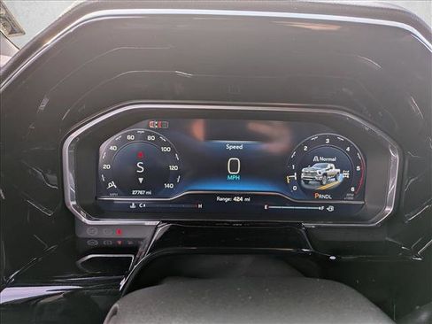 Used 2024 Chevrolet Silverado 2500 LT w/ Safety Package image 10