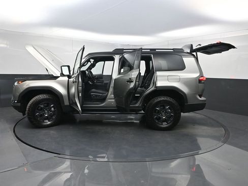 Used 2024 Lexus GX 550 AWD/4WD image 36