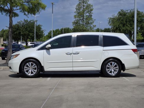 Used 2017 Honda Odyssey EX-L image 2