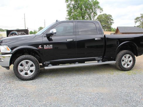 Used 2015 RAM 2500 Laramie w/ Protection Group AWD/4WD image 2