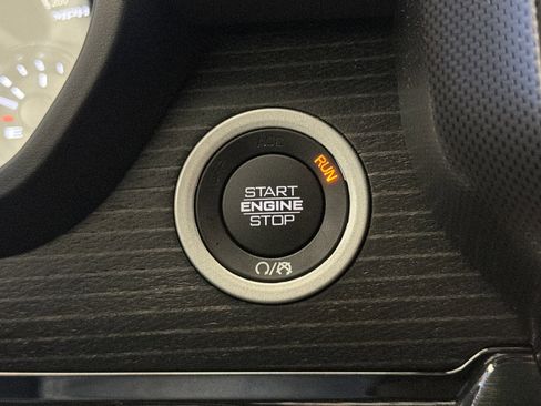 Used 2022 RAM 1500 Limited w/ Body Color Bumper Group image 24