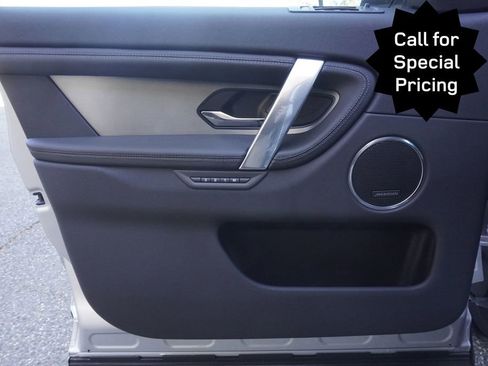 New 2025 Land Rover Discovery Sport Dynamic SE AWD/4WD image 16