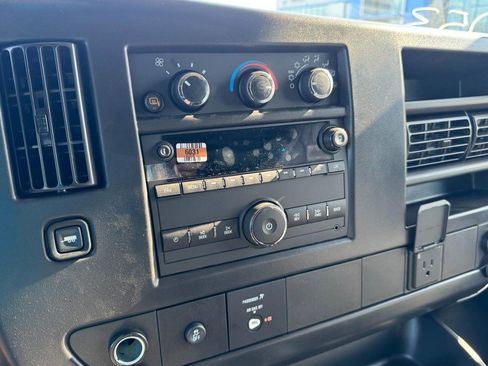 New 2026 Chevrolet Express 2500 image 33