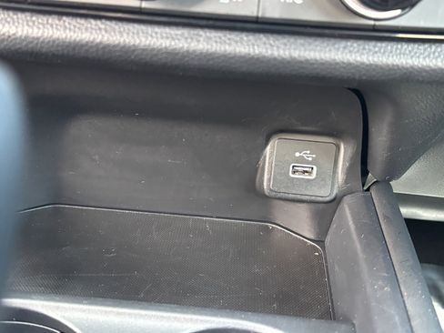 Used 2024 Honda HR-V Sport image 25