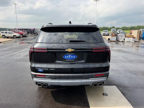 Used 2026 Chevrolet Traverse LT AWD/4WD image 6