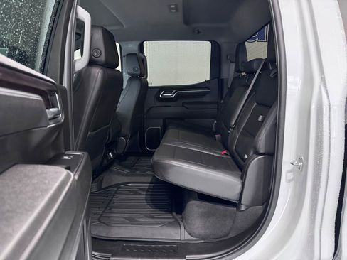 Certified 2025 GMC Sierra 1500 SLT AWD/4WD image 9
