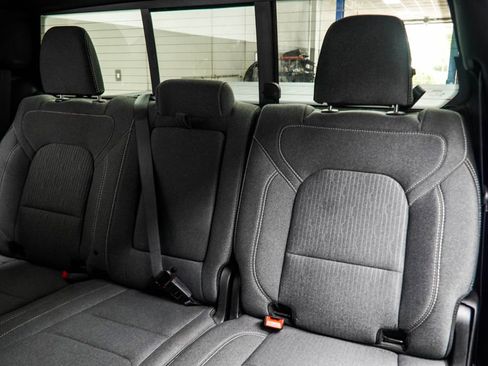 Used 2022 RAM 1500 Big Horn AWD/4WD image 37