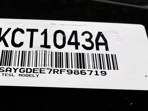 Used 2024 Tesla Model Y Long Range image 30