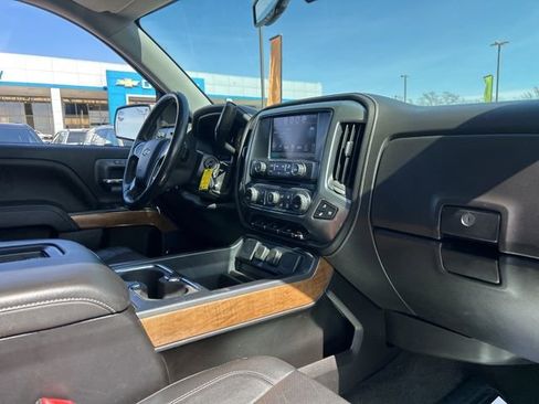 Used 2018 Chevrolet Silverado 1500 LTZ w/ Sport Package image 33