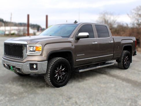 Used 2015 GMC Sierra 1500 SLT w/ SLT Crew Cab Value Package image 3
