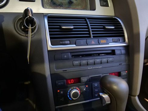 Used 2008 Audi Q7 3.6 Premium image 10