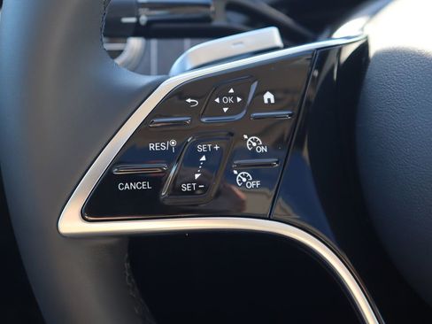 New 2026 Mercedes-Benz E 350 4MATIC Sedan image 22