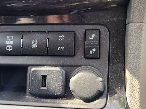 Used 2017 Buick Enclave Leather FWD image 35