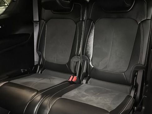 Used 2025 Jeep Grand Cherokee L Altitude image 16