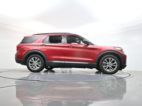 Used 2021 Ford Explorer XLT w/ Equipment Group 202A RWD image 49