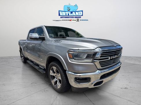 Used 2019 RAM 1500 Laramie AWD/4WD image 15