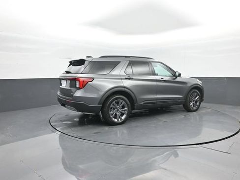 New 2026 Ford Explorer Active w/ Active Comfort Package AWD/4WD image 8