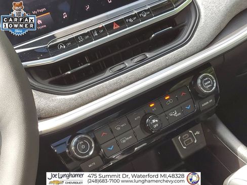 Used 2024 Jeep Compass Latitude w/ Sun and Sound Group AWD/4WD image 19
