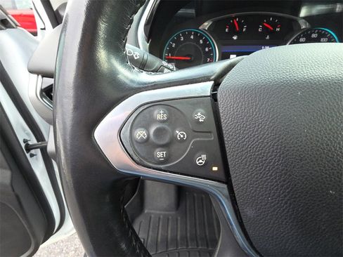 Used 2021 Chevrolet Traverse RS image 18