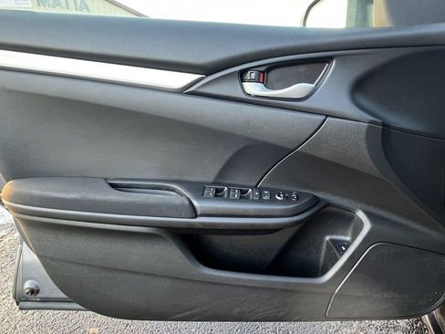 Used 2019 Honda Civic LX image 8