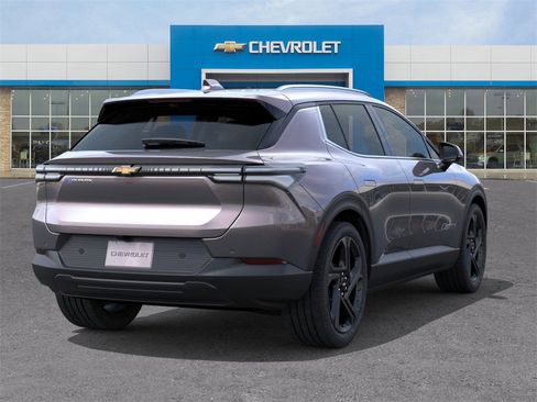 New 2026 Chevrolet Equinox EV LT image 4