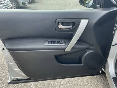 Used 2015 Nissan Rogue S AWD/4WD image 15
