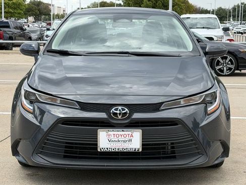 Used 2025 Toyota Corolla LE FWD image 8