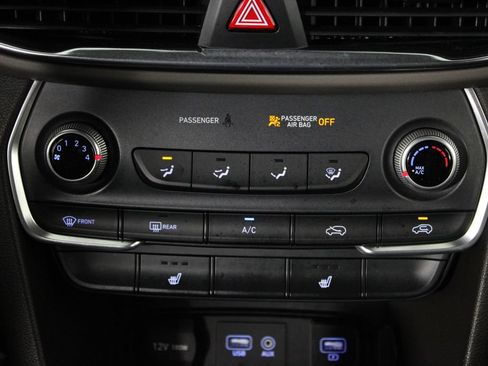 Used 2020 Hyundai Santa Fe SEL FWD image 20