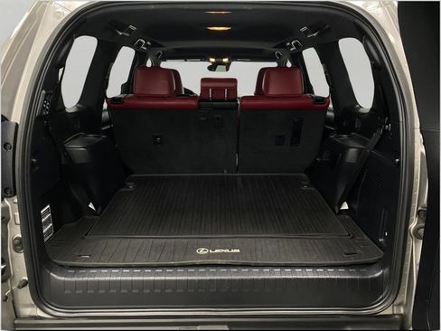 Certified 2021 Lexus GX 460 Luxury w/ Accessory Package AWD/4WD image 7