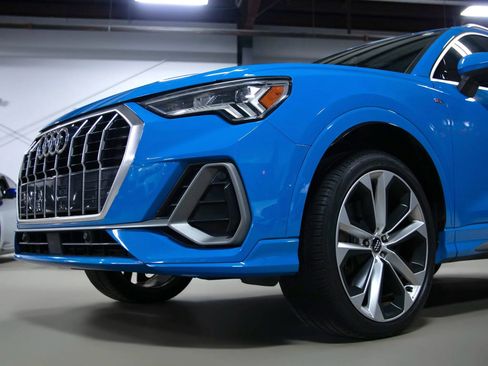 Used 2020 Audi Q3 2.0T Premium Plus w/ Premium Plus Package image 6