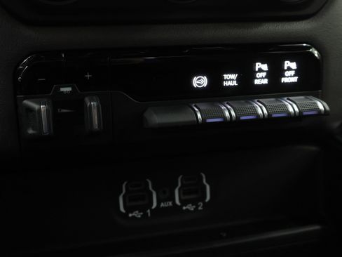 Used 2022 RAM 2500 Big Horn w/ Night Edition image 43