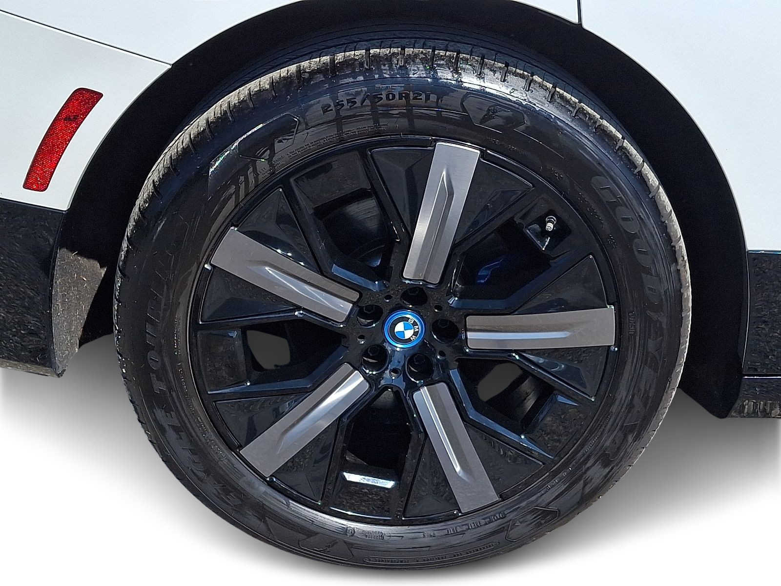 Used 2024 BMW iX xDrive50 w/ Premium Package AWD/4WD image 7