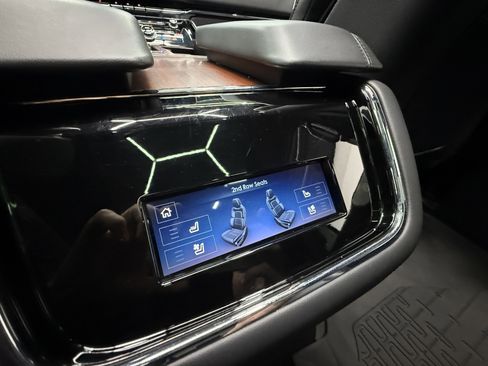 Used 2022 Lincoln Navigator Reserve w/ Equipment Group 201A image 28