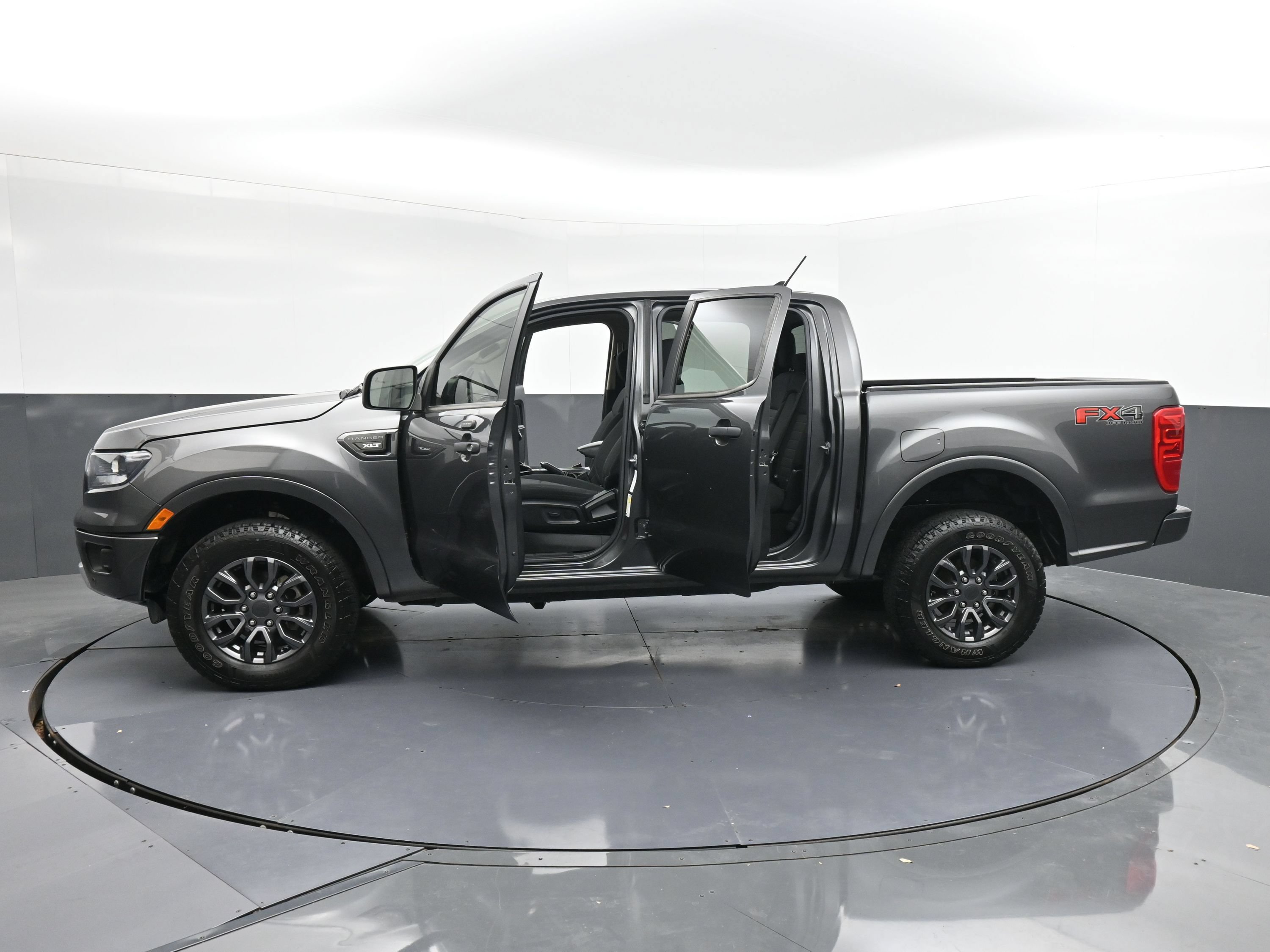 Used 2020 Ford Ranger XLT w/ Equipment Group 302A Luxury AWD/4WD image 41